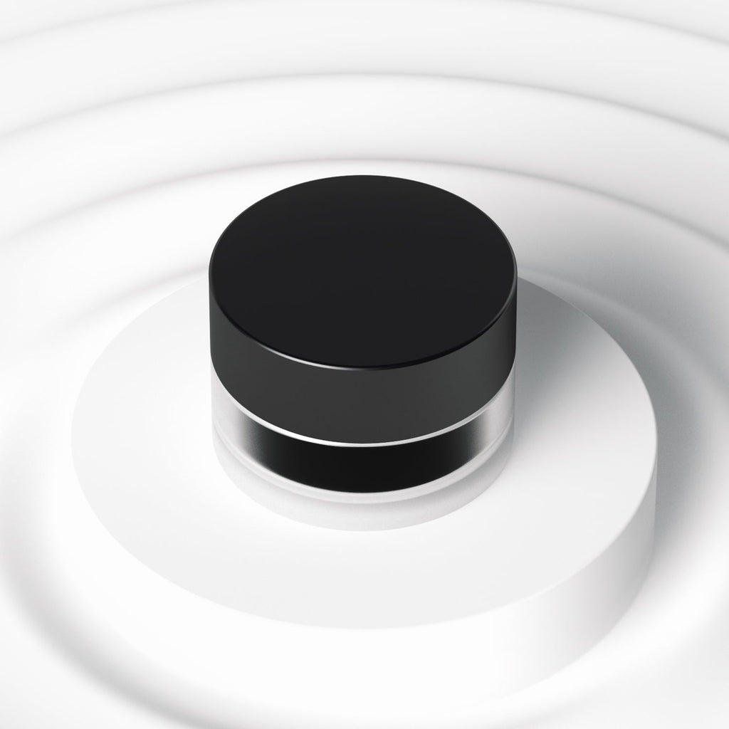 viaGlamour image of a gel-eyeliner